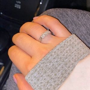 Size 4.5 white gold ring